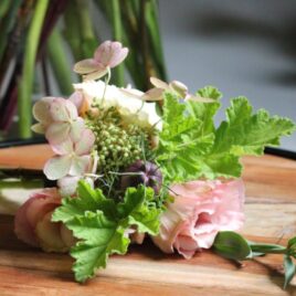 Buttonholes/Boutonnières & corsages